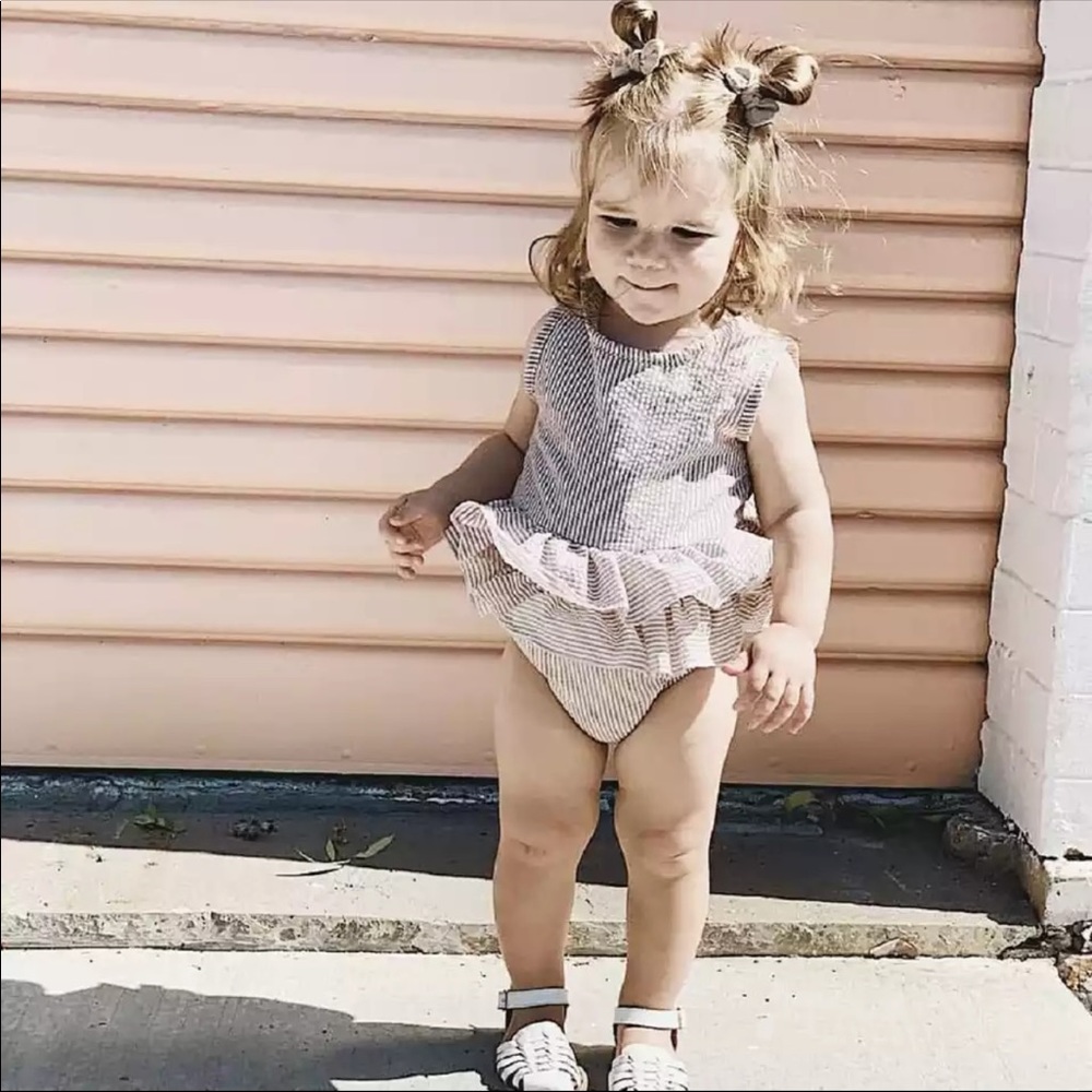 Brand New Seersucker Romper Size 12-18 Months - Picture 5 of 6